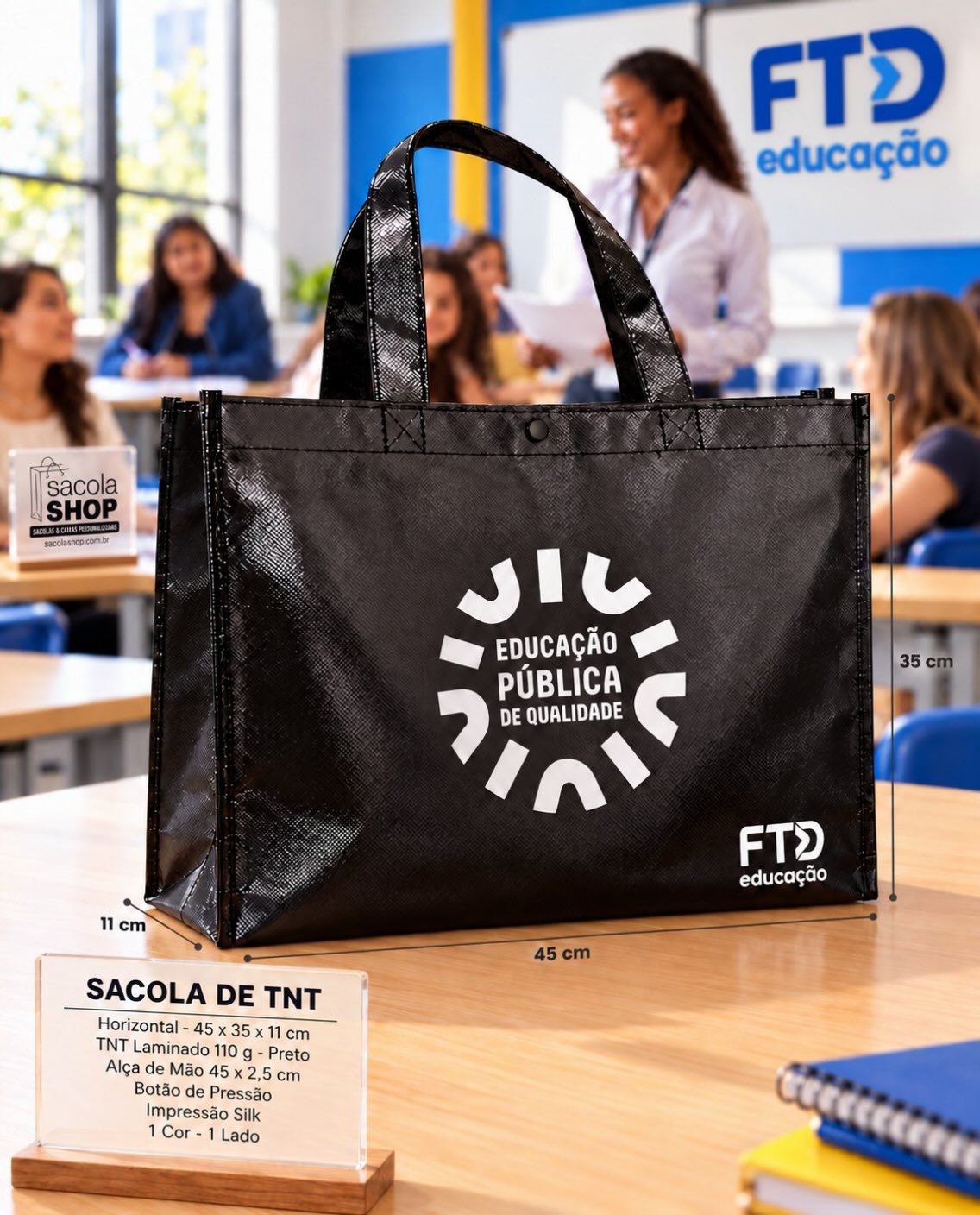 Sacola de TNT personalizada para fundação de educação